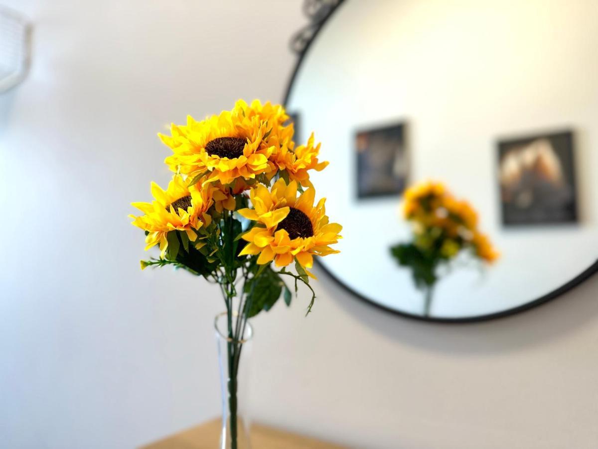 Mmrent Sunflower Room Гданськ Екстер'єр фото